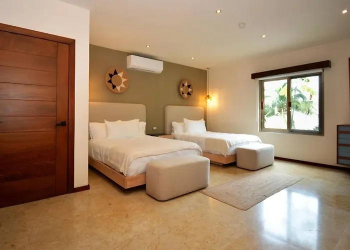Steps To With Staff In Playa Playa del Carmen