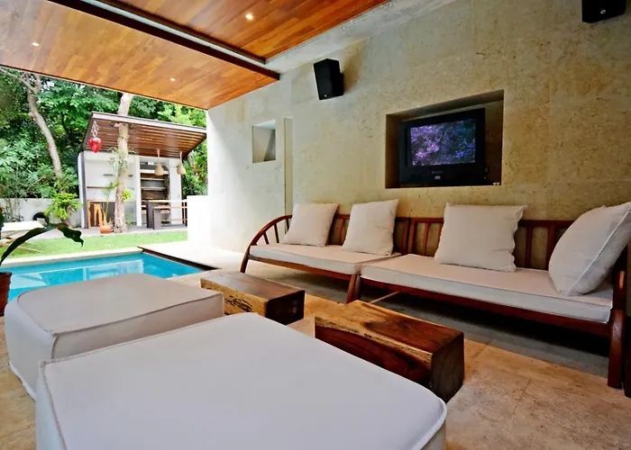 Steps To With Staff In Playa Villa *