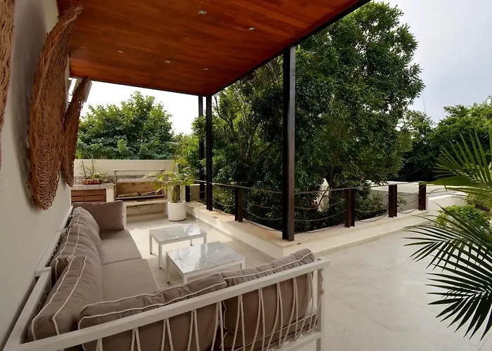 Steps To With Staff In Playa Villa